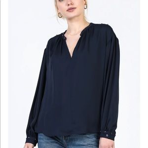 Current Air Los Angeles Navy blouse